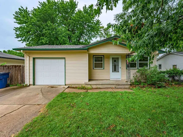 6334 N Scottsville St, Wichita, KS 67219