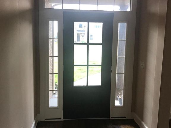 Great natural light from high ceilings and transoms