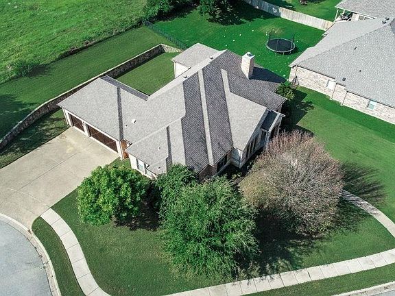 5th image of 1118 Reata Dr