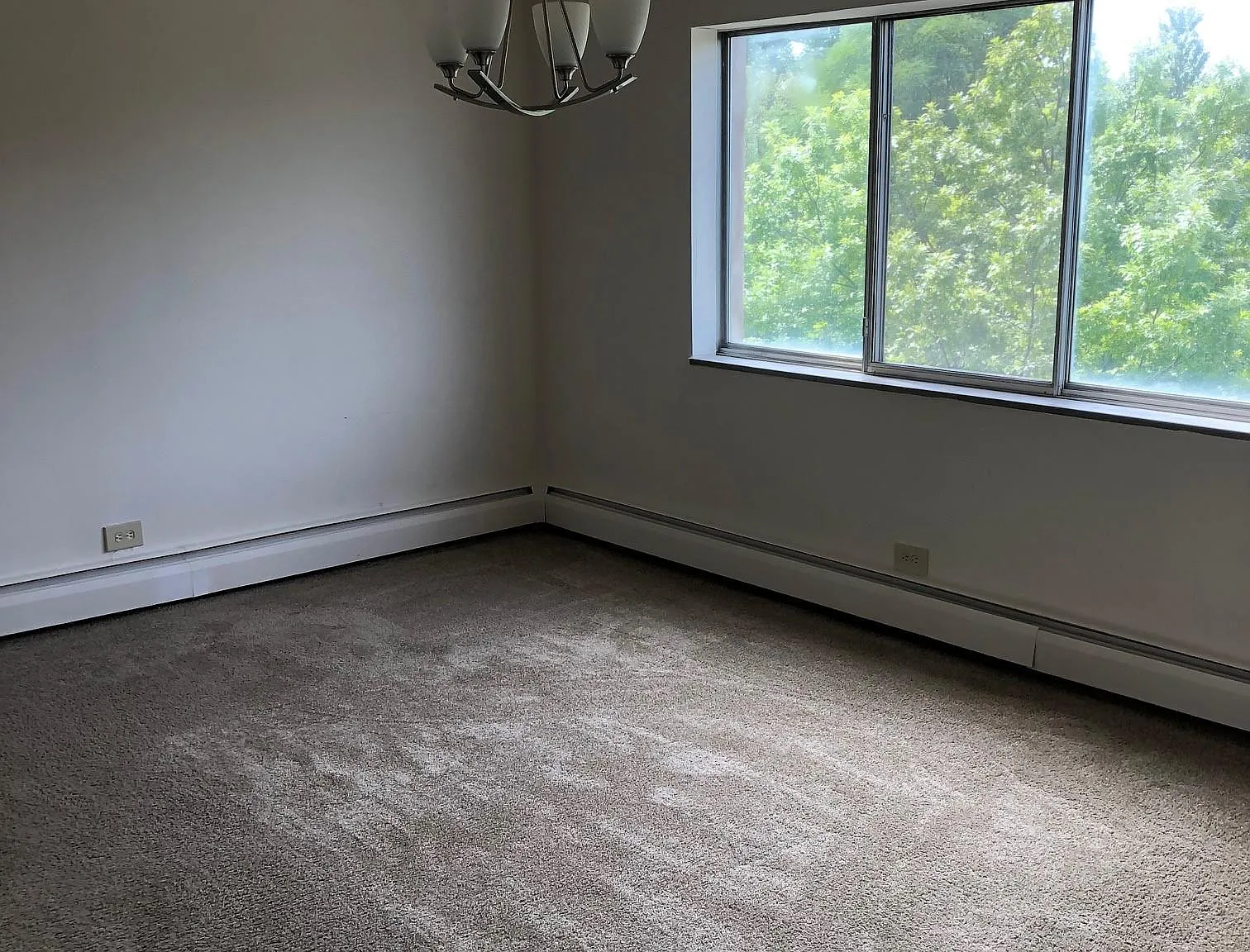 Parkview Apartments — Photo 4