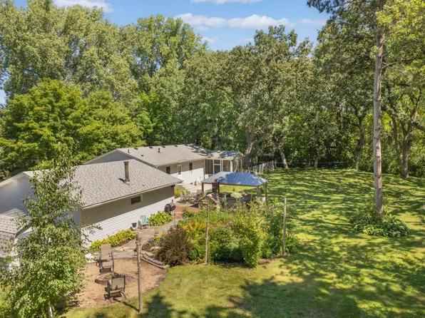 3407 Lake Elmo Ave N, Lake Elmo, MN 55042