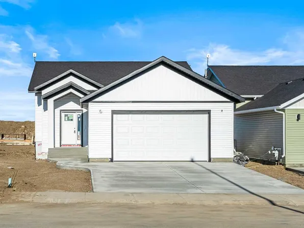 1306 E 56th Ave, Lloydminster, AB T9V 3L3