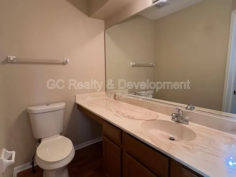 339 S Lancelot Ln — Photo 10