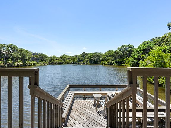 2nd image of 4553 Park Lake Dr