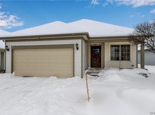 7 Allie Ln, Hamburg, NY 14075