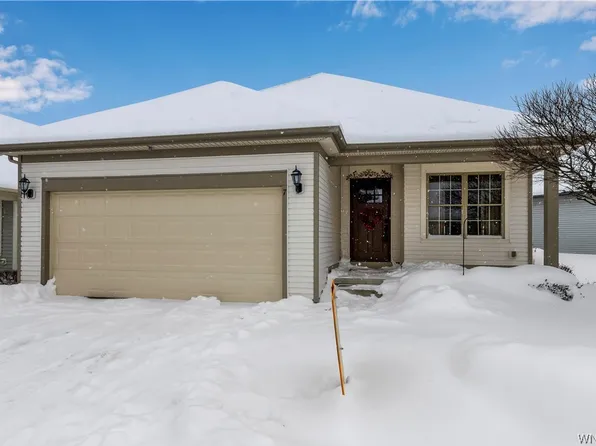 7 Allie Ln, Hamburg, NY 14075