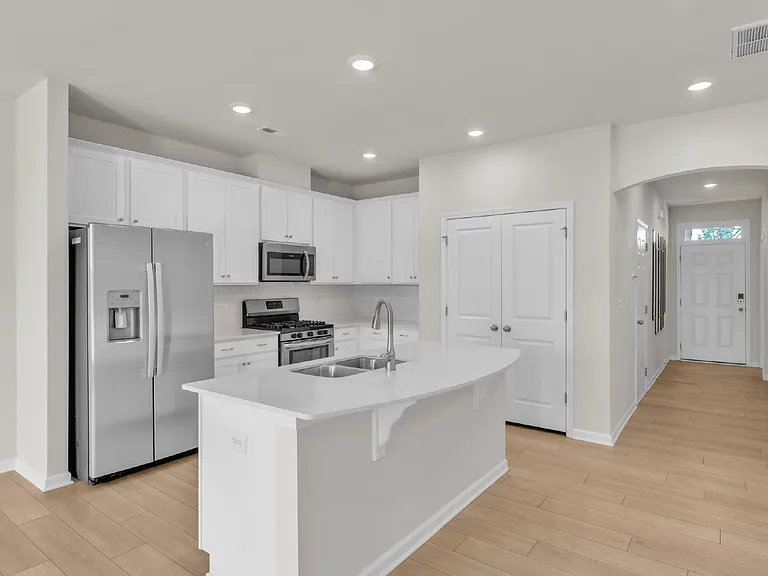 452 Bee Cove Way — Photo 10