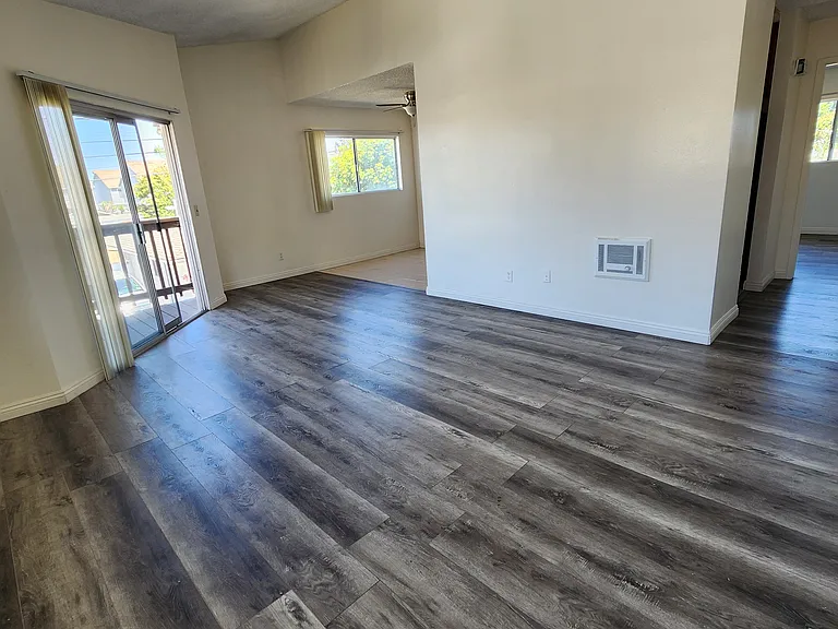 333 Avocado St #B3 — Photo 1