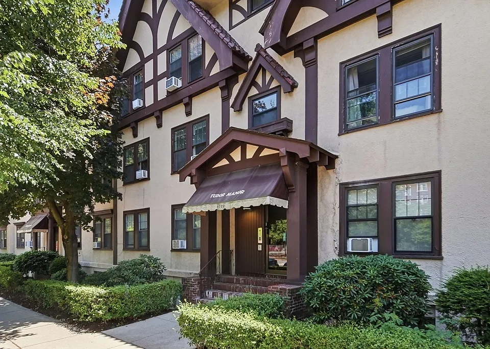 1722 Commonwealth Ave #1