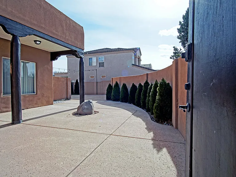 3928 Desert Sage Ct NW — Photo 37