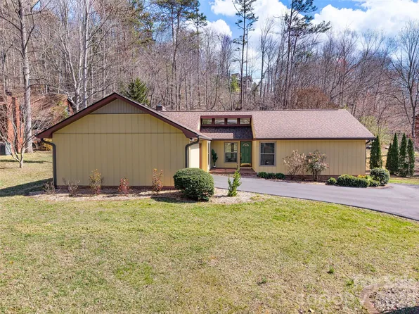 63 Pinecroft Rd, Asheville, NC 28804