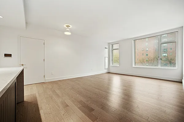 Rented by Extell Marketing Group LLC | media 8