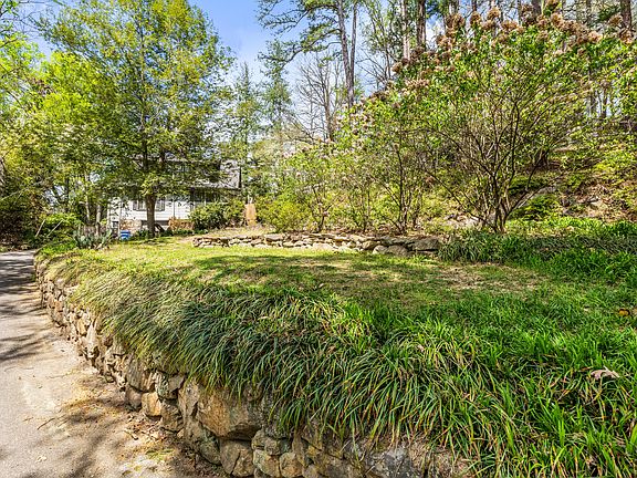 2nd image of 1109 Highland Dr