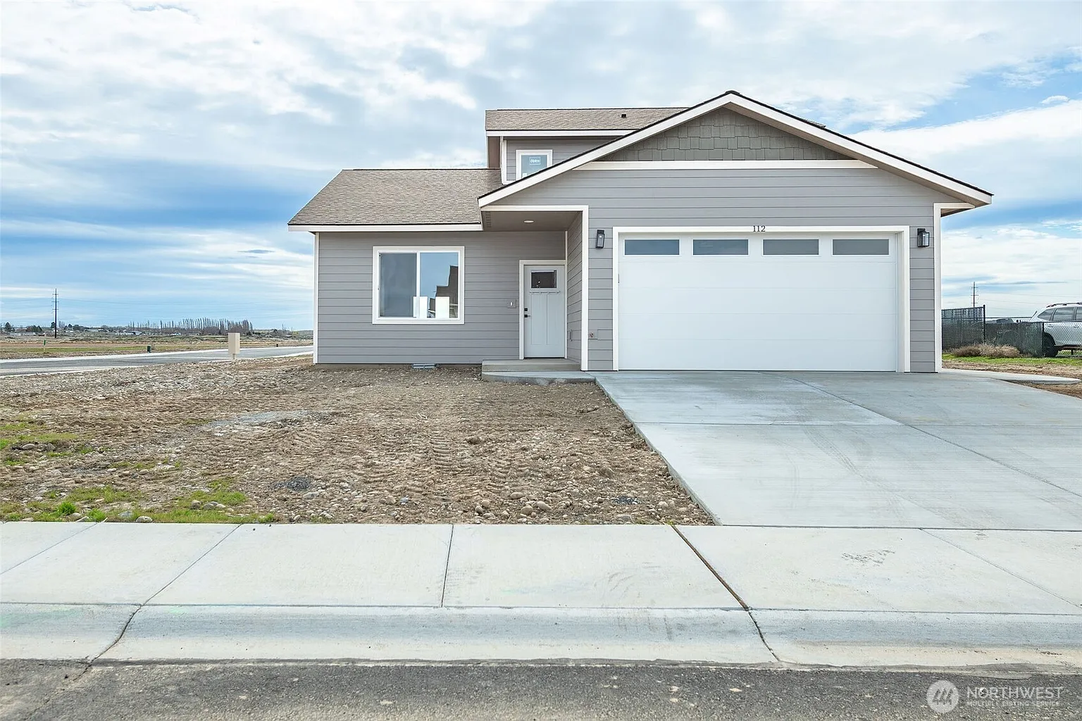 112 Sunwest Drive photo 1