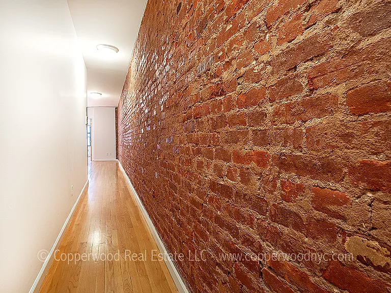 444 E 81st St #19 — Photo 4
