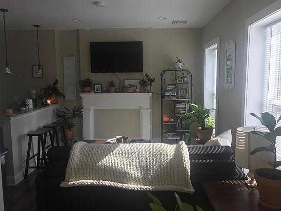 5th image of 346 Washington St #3