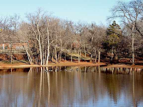Ponds, Trails, Greenbelt