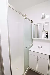 Rented by KNOCKKNOCK LLC