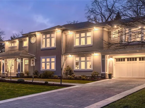 3350 Weald Rd, Oak Bay, BC V8R 6E3