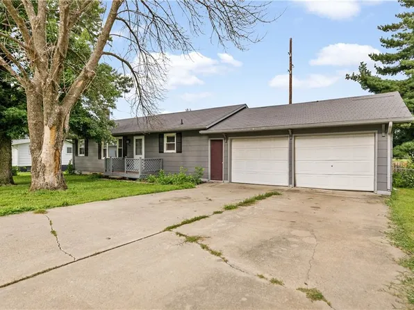 2700 Meadowlark Ln, Trenton, MO 64683