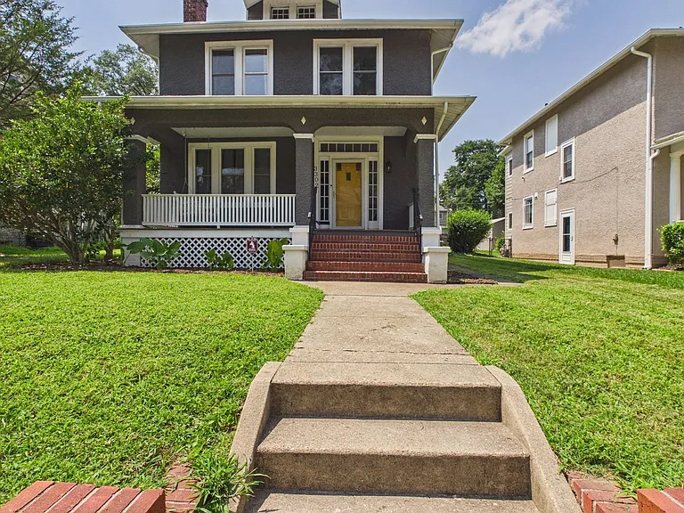 3302 Garland Ave — Photo 1