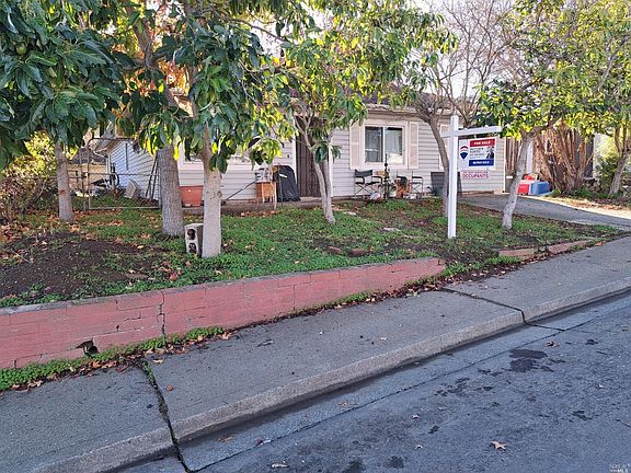 2nd image of 373 Pueblo Way