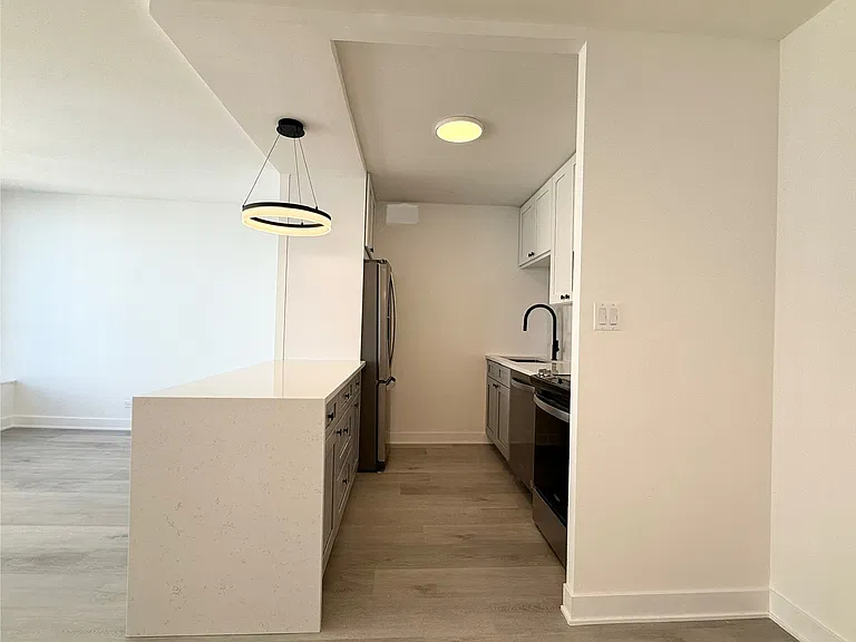 1313 N Ritchie Ct #2106 — Photo 3