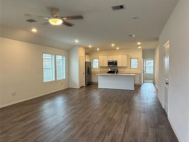 4314 Liberty Ranch Way — Photo 2