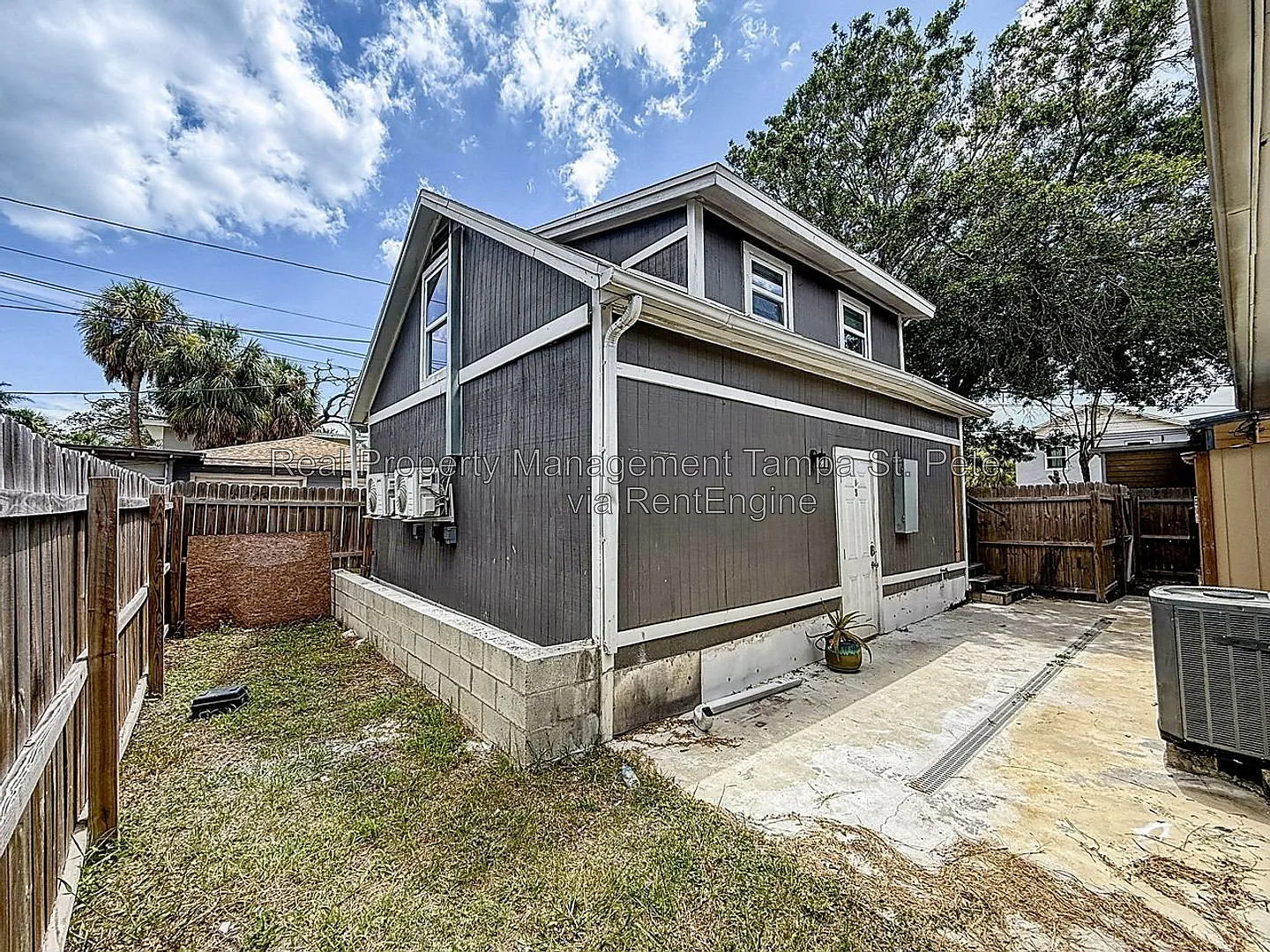 1 bed, 1.0 bath, $1,049 — Photo 3
