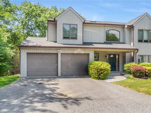 17 Redwood Drive, Somers, NY 10589