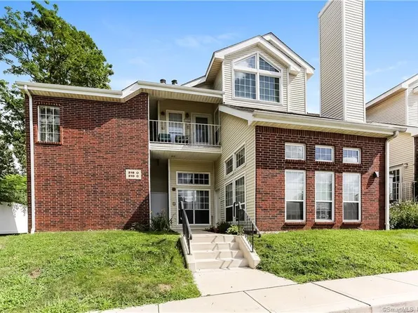 218 Carriage Crossing Lane #218, Middletown, CT 06457