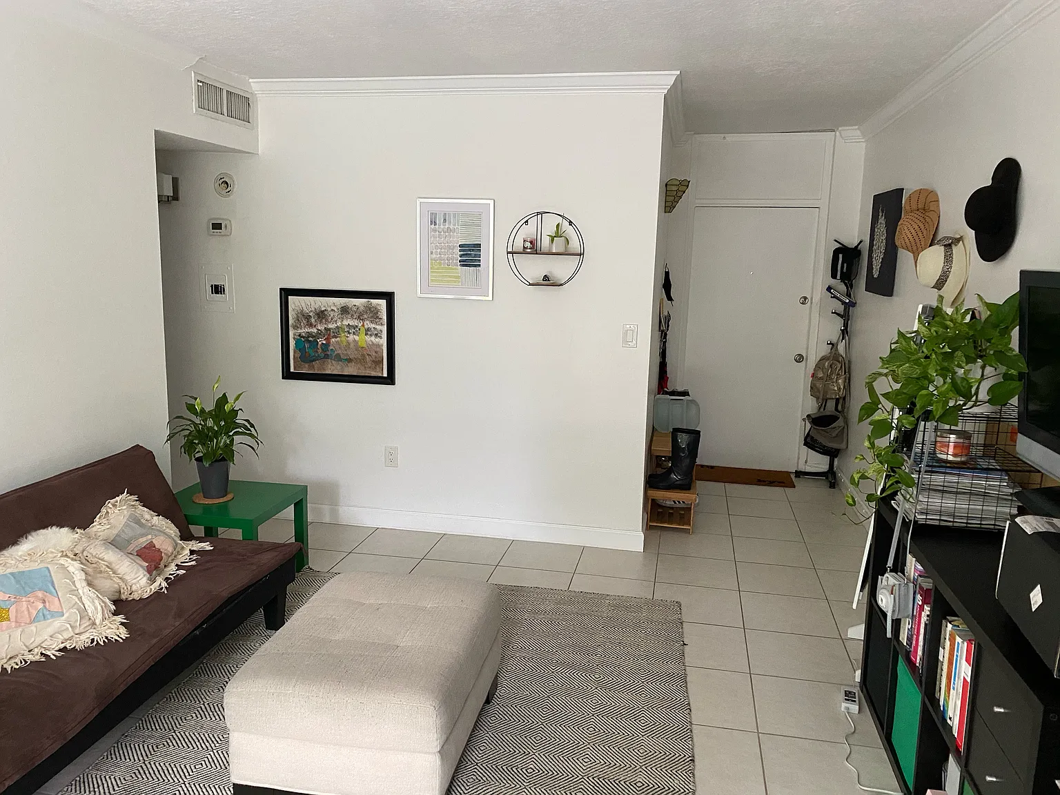2539 S Bayshore Dr. — Photo 1