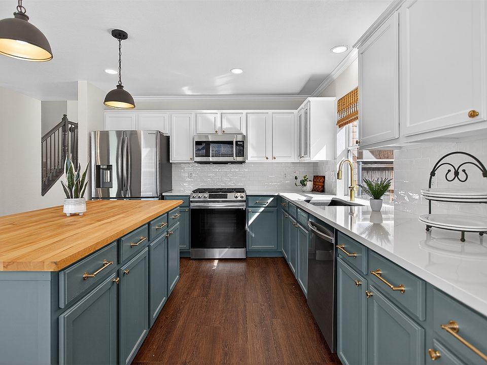 1st image of 6126 Hillcrest Dr