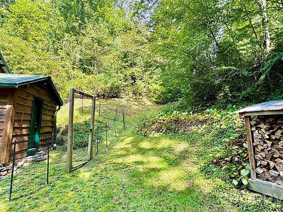 2nd image of 3387 Union Hill Rd