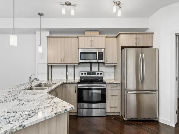 10523 123rd St NW #109, Edmonton, AB T5N 1N9