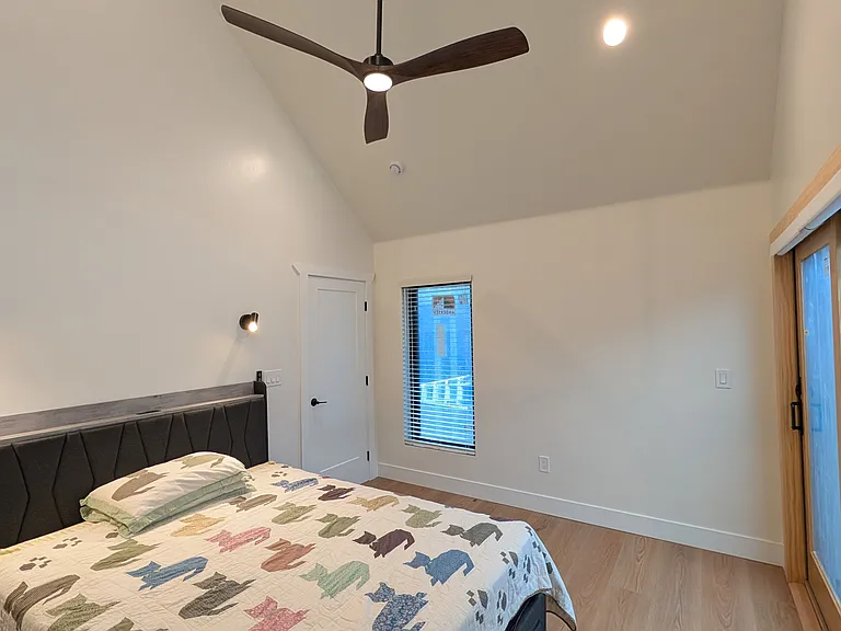 W San Fernando St — Photo 13