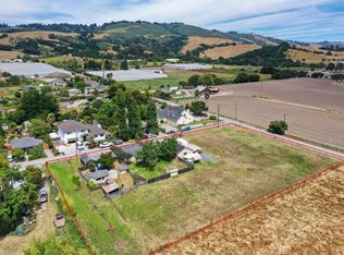 11 Heiner Rd, Watsonville, CA 95076