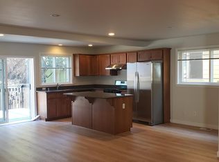 9424 37th Ave S UNIT B, Seattle, WA 98118