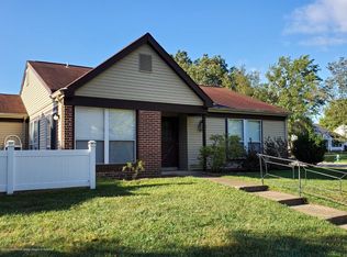 942B Liverpool Cir, Manchester, NJ 08759