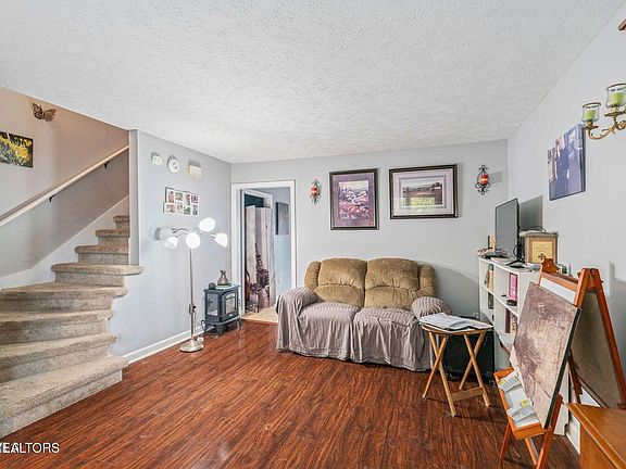5th image of 4007 Heather Ct
