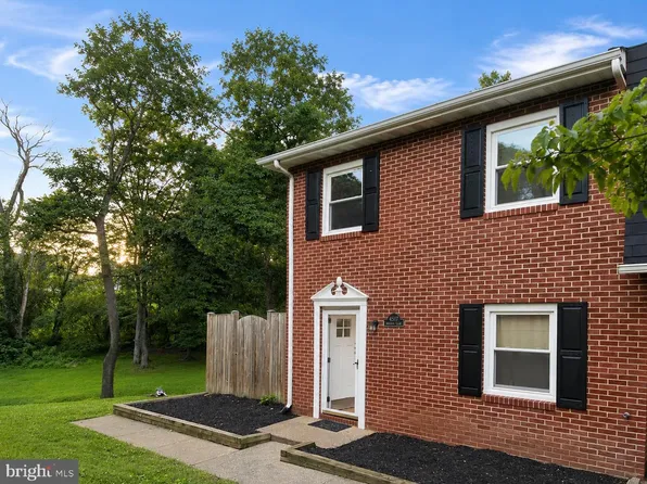 4517 Appledale Ct, Marshall, VA 20115