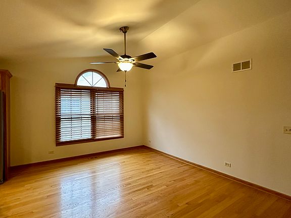 4th image of 230 Red Hawk Rd