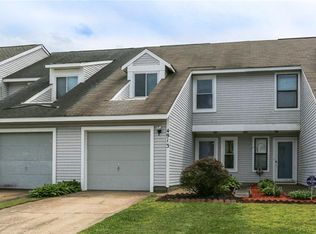 4913 Woods Edge Rd, Virginia Beach, VA 23462
