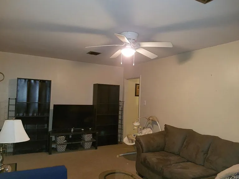 4012 Hillside Dr — Photo 4