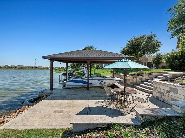 9718 Sabinal River Ct — Photo 4