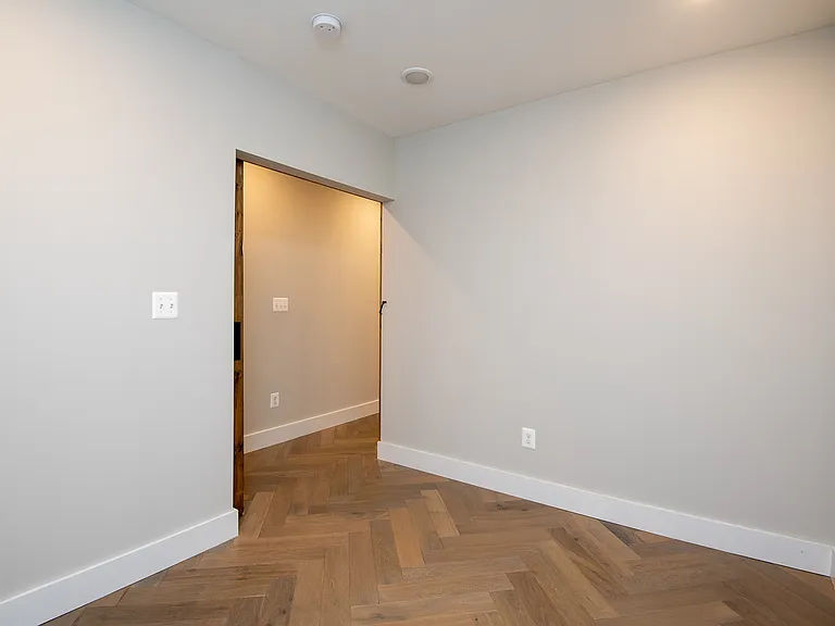 1457 Girard St NW #1 — Photo 8