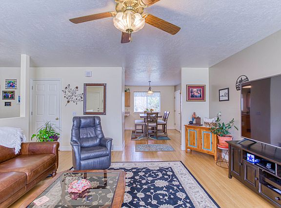 5th image of 729 Crestview Dr