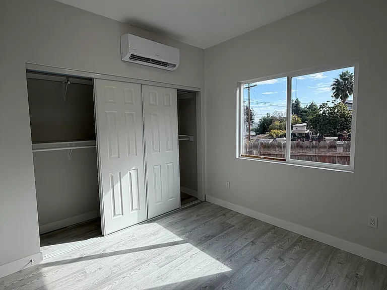 635 S 32nd St — Photo 17