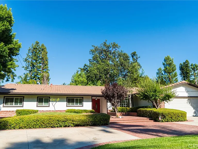 5054 Encino Ave — Photo 24