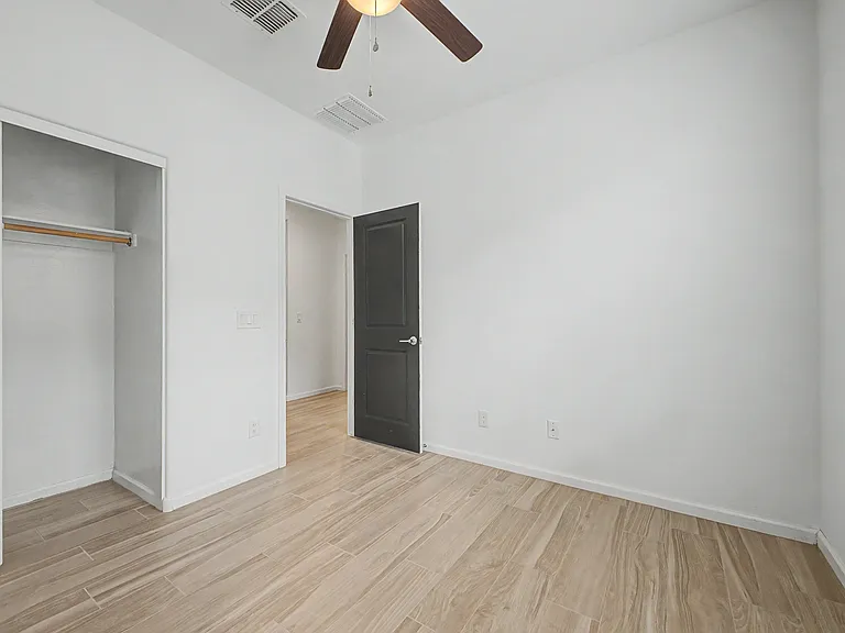 12431 W State Ave — Photo 24